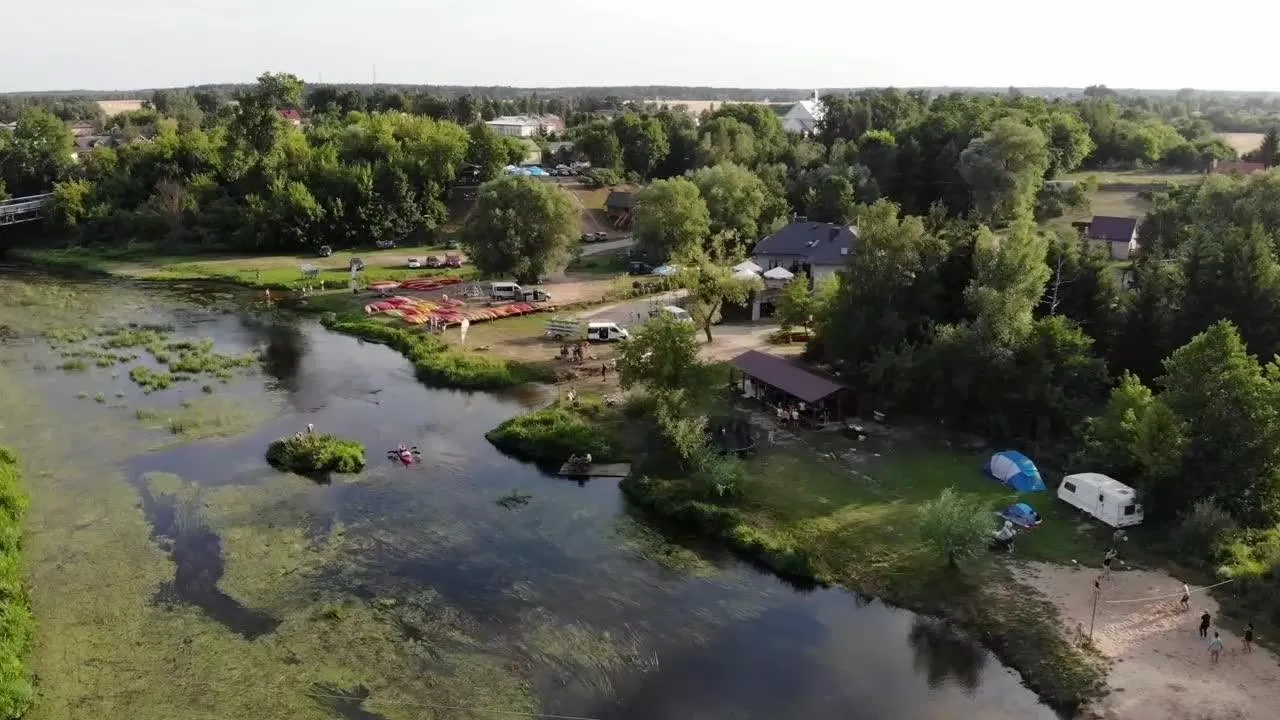 Przystań i bar nad rzeką w Jońcu - EL-DAW