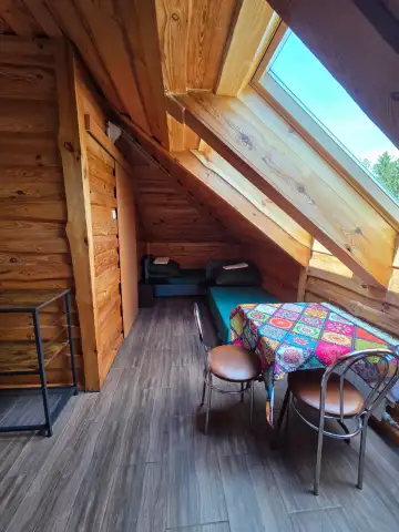 Jasne pokoje gościnne Joniec nad rzeką Wkrą